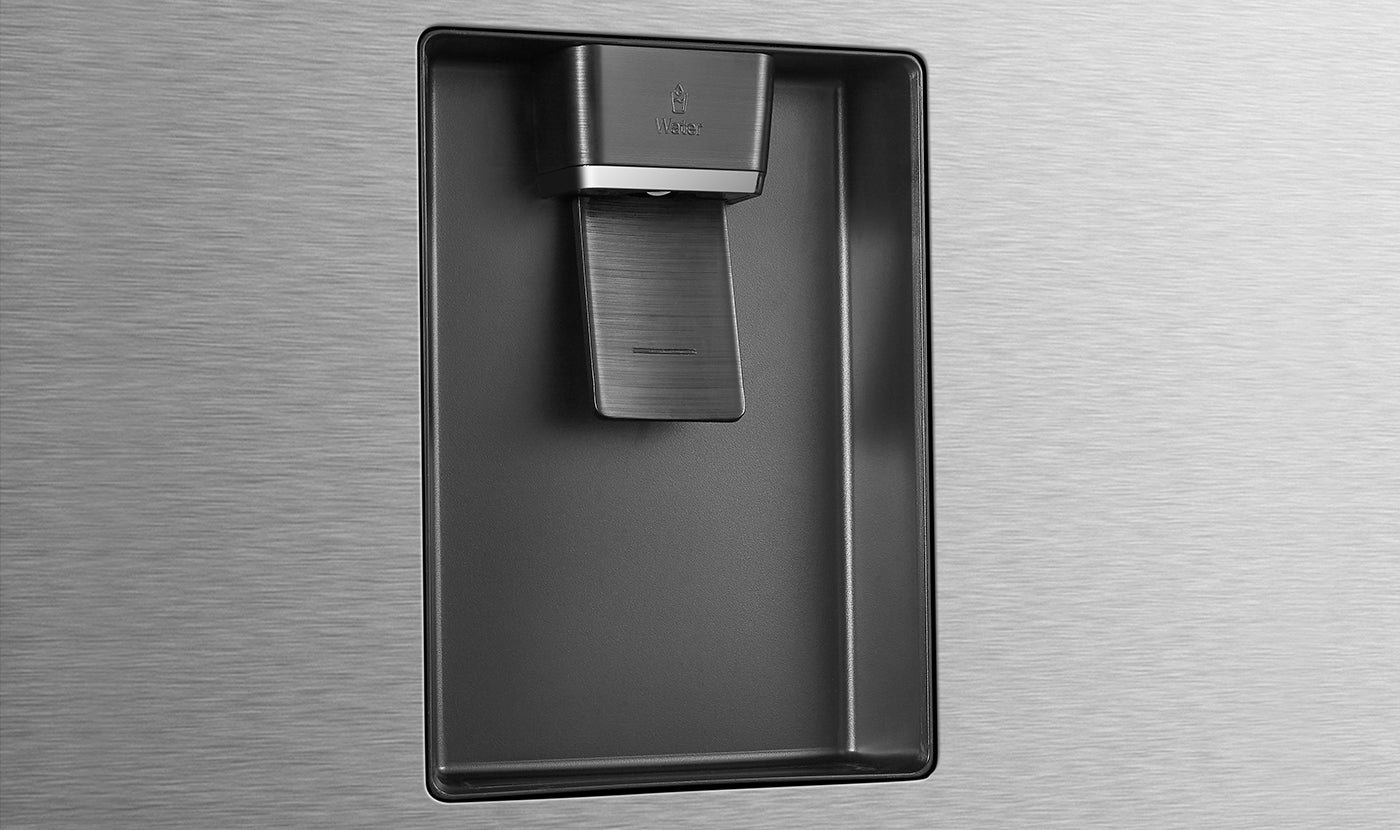 Hisense 496L FF Fridge with Water Dispenser